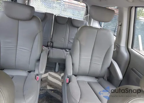 2007 Hyundai Entourage Gls/Limited/Se z USA, uszkodzony, nr VIN KNDMC233376038632